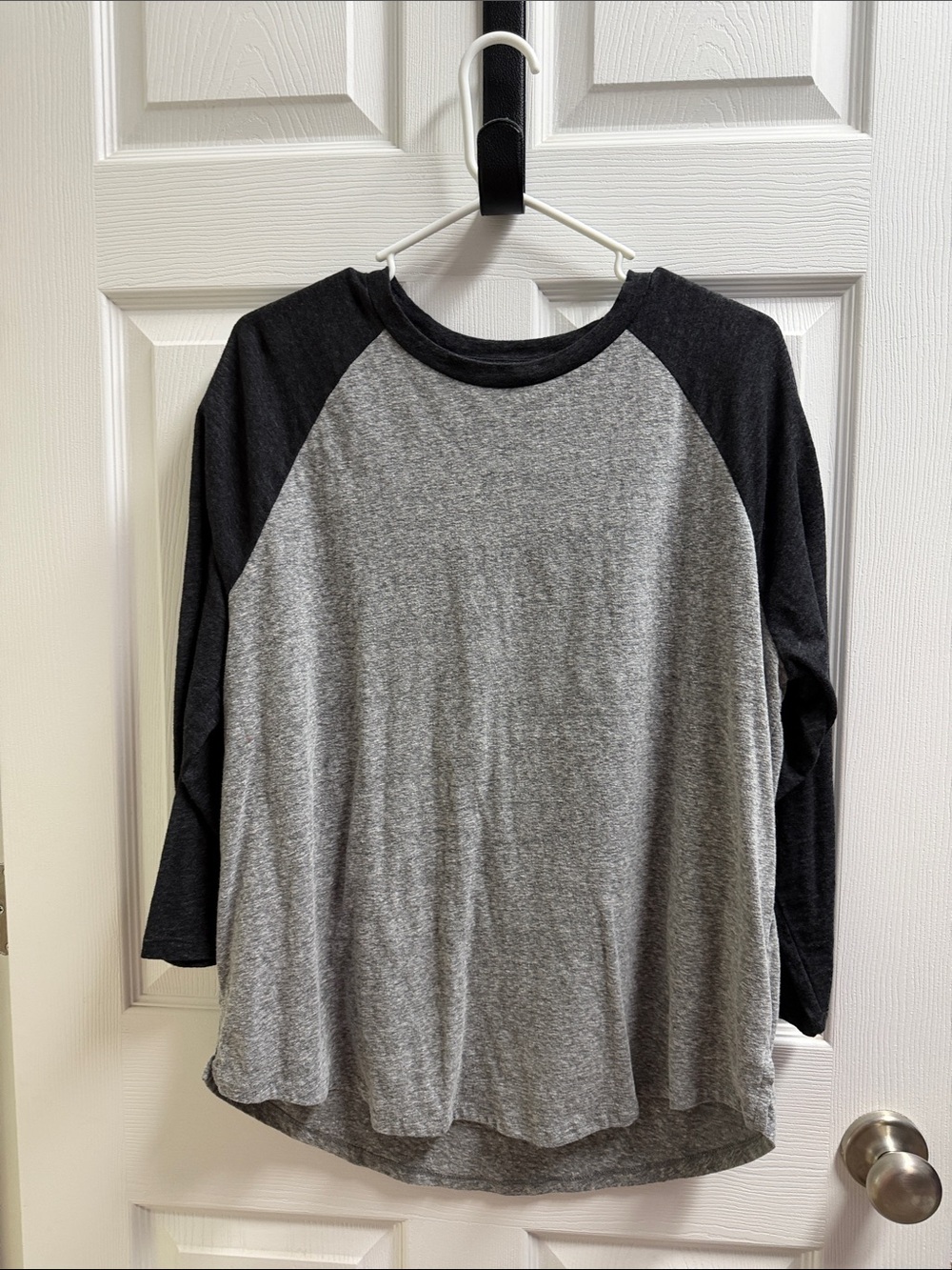 Old Navy Gray & Black Raglan 3/4 length Sleeve Tee